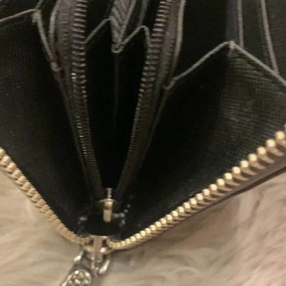 🌹VINTAGE Rebecca Minkoff • Beautiful Gray Quilted Leather Large Zip Wallet - Picture 9 of 16